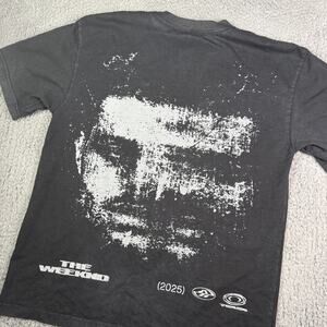 The Weeknd After Hours Til Dawn Tour 2025 Shirt Mens XL Black Distorted Face XO